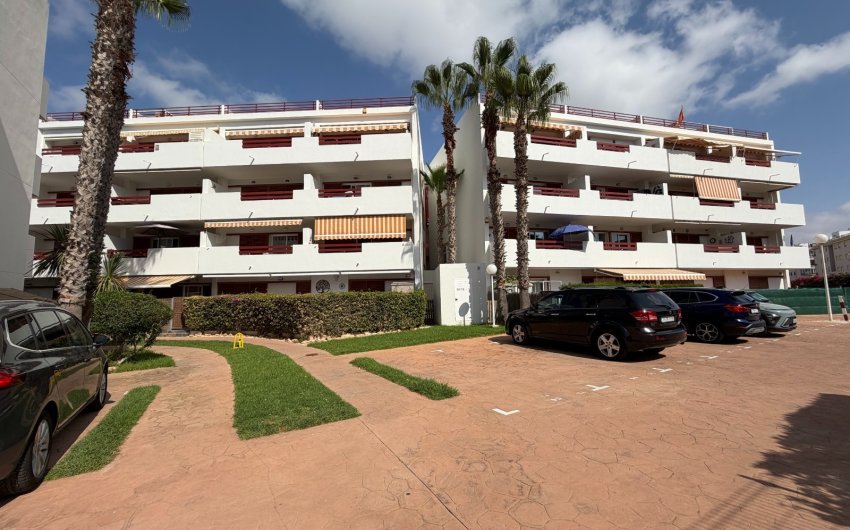 Reventa - Apartment -
Orihuela - Inland