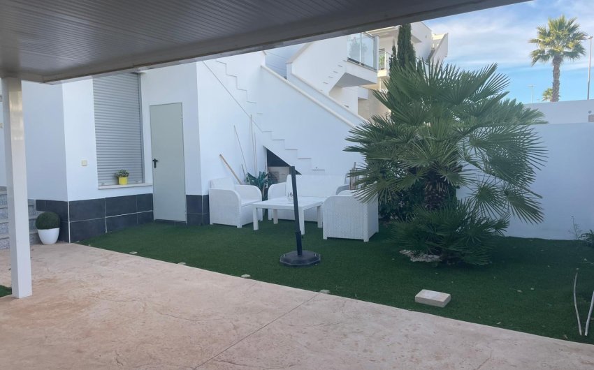 Reventa - Apartment -
Orihuela - Vistabella