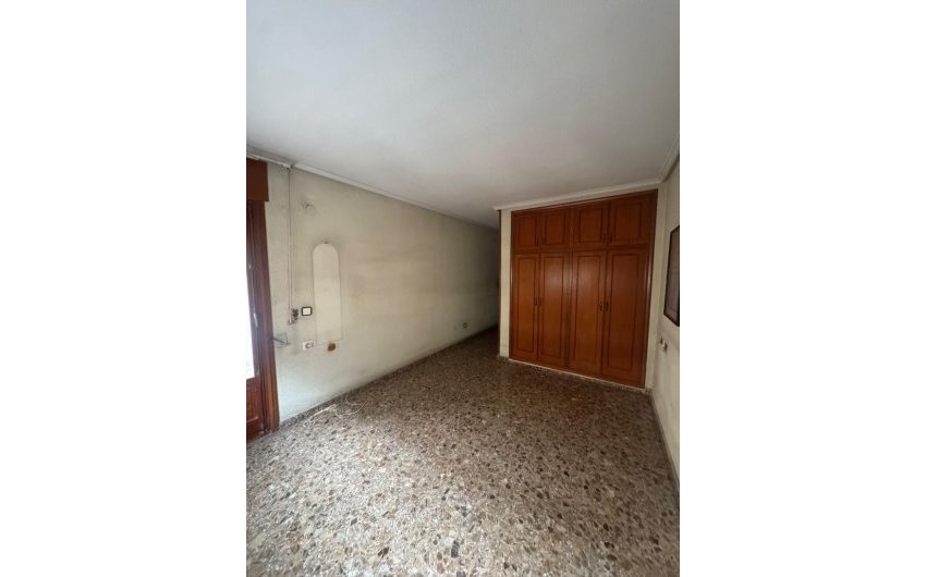 Reventa - Apartment -
Orihuela - Zona Centro