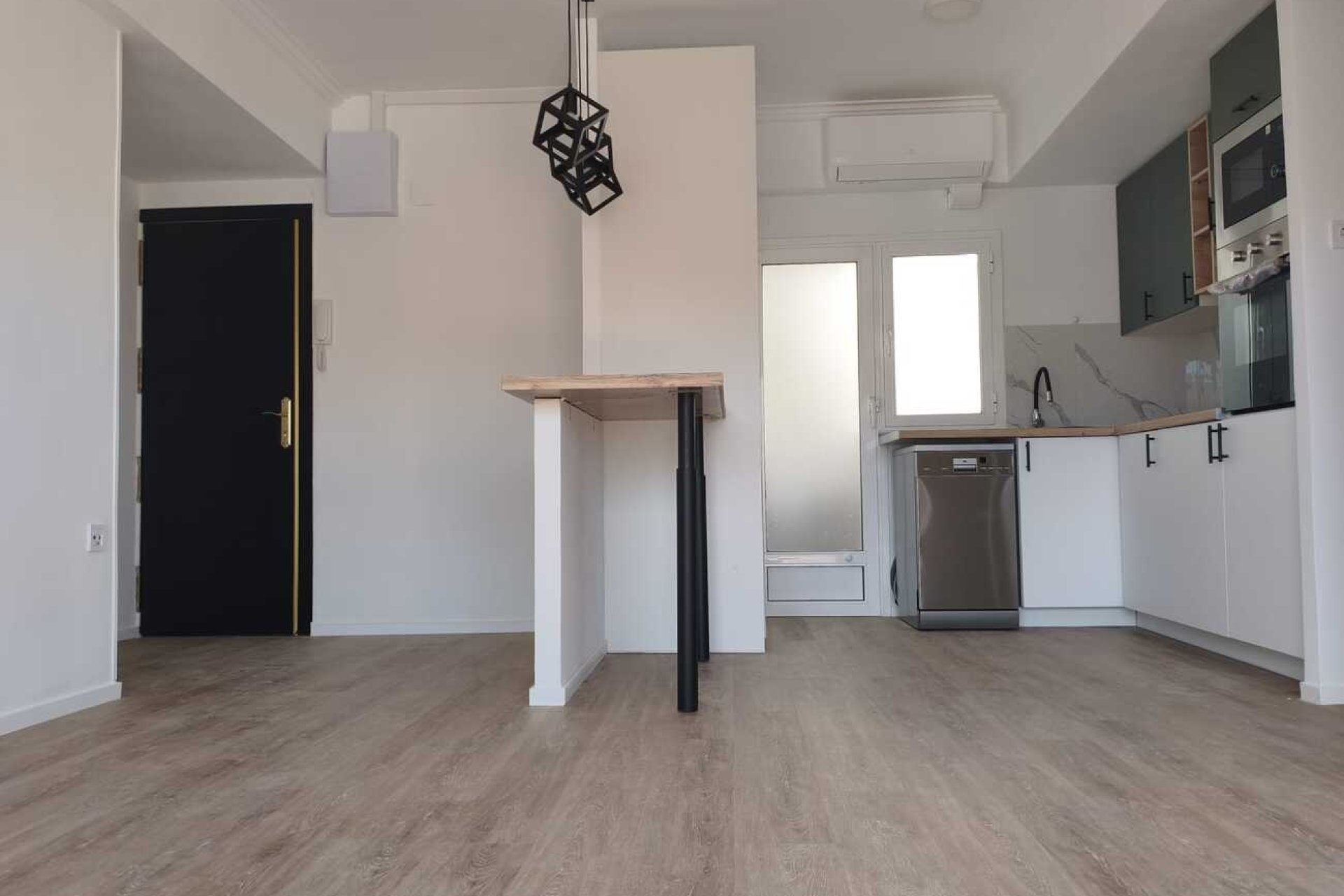 Reventa - Apartment Penthouse -
Punta Prima - Costa Blanca