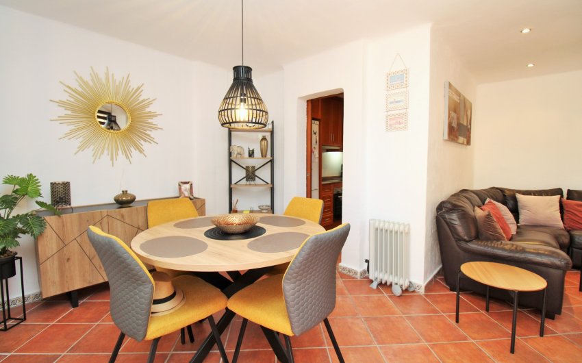 Reventa - Apartment -
Punta Prima