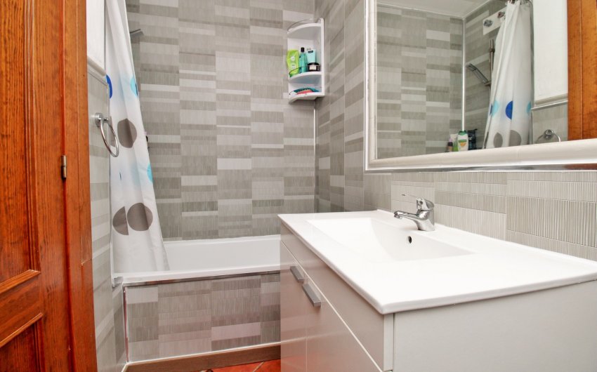 Reventa - Apartment -
Punta Prima