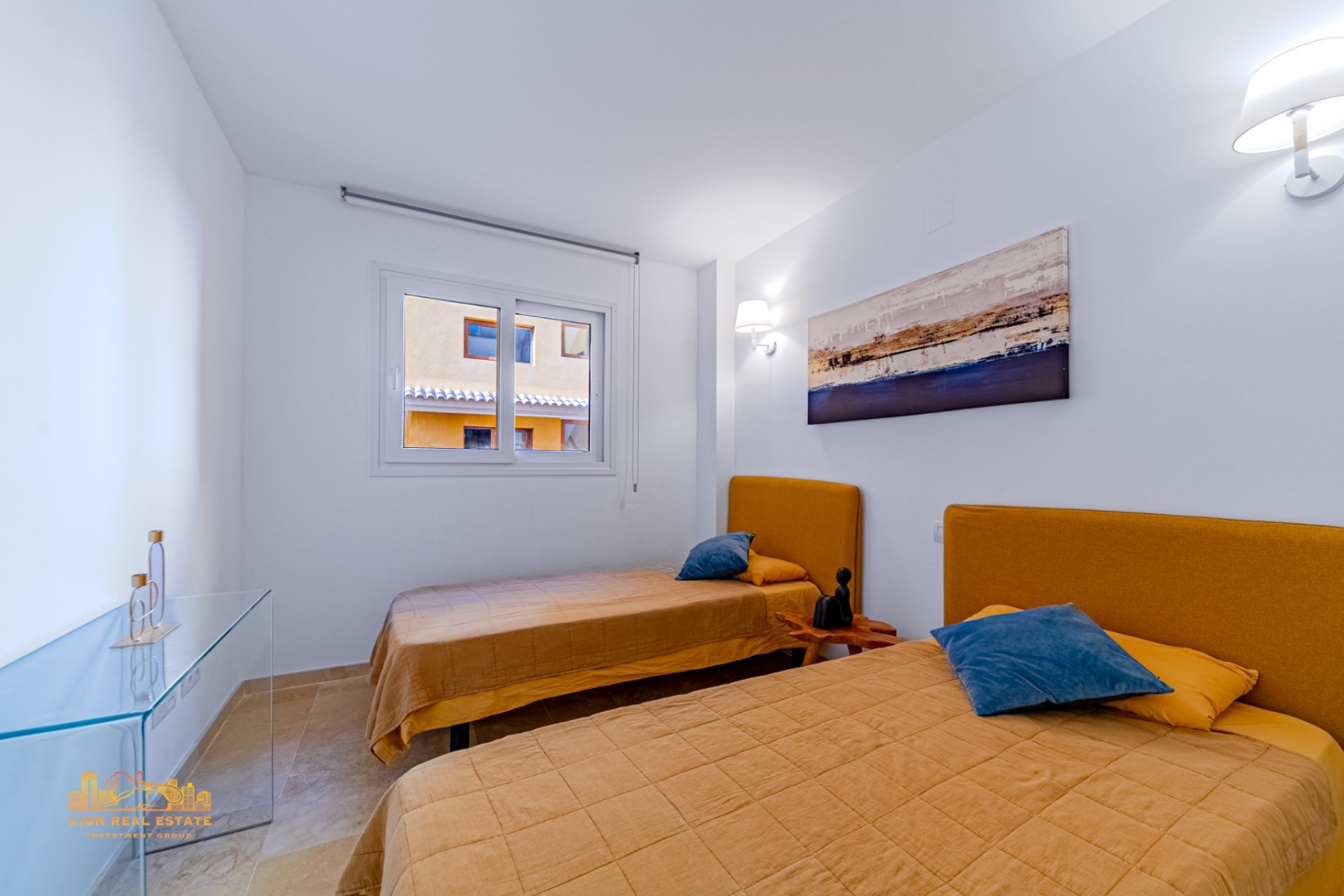 Reventa - Apartment -
Punta Prima