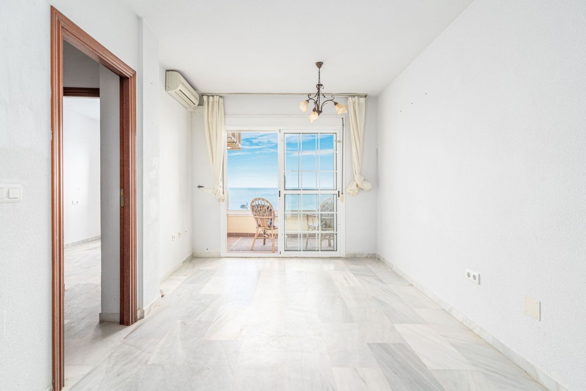 Reventa - Apartment -
San Luis de Sabinillas - Costa del Sol