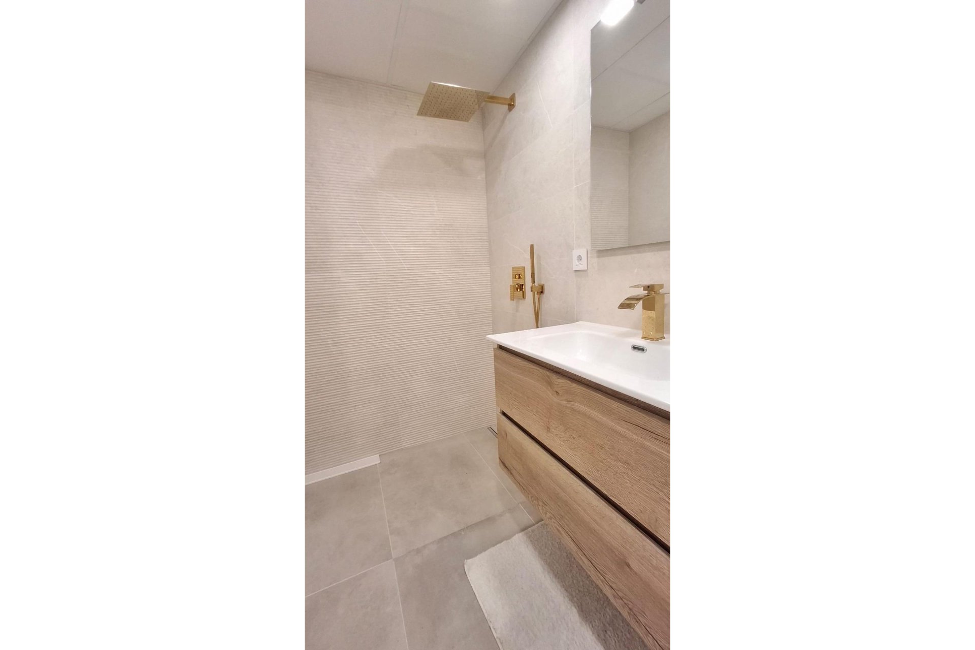 Reventa - Apartment -
Torrevieja - Acequion