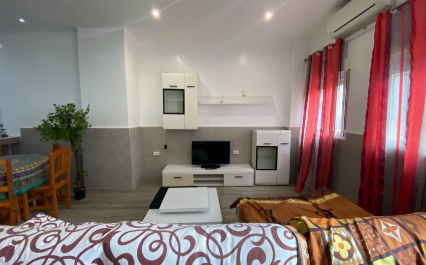 Reventa - Apartment -
Torrevieja - Center