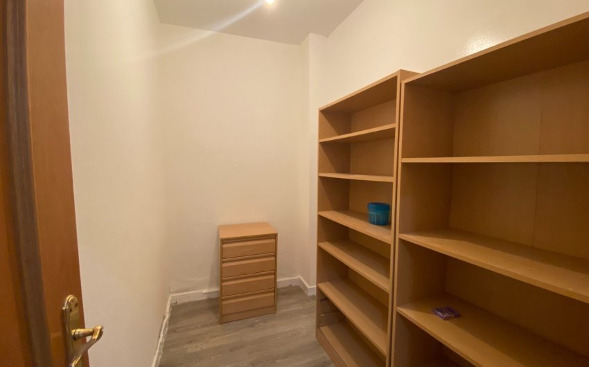 Reventa - Apartment -
Torrevieja - Center