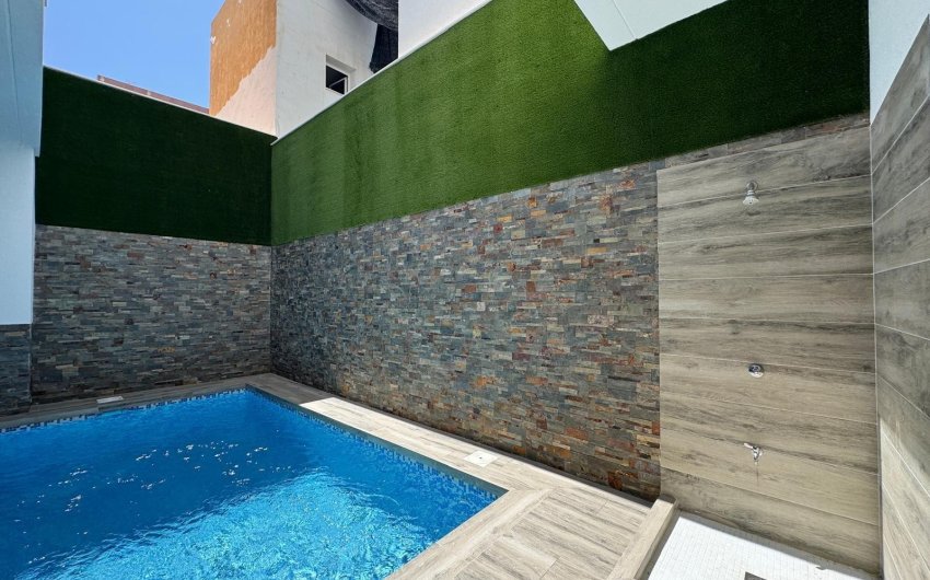 Reventa - Apartment -
Torrevieja - Center