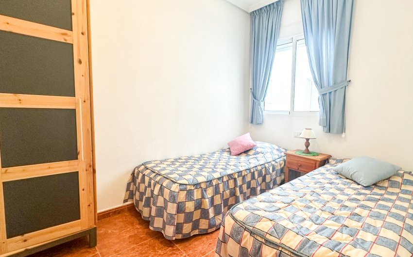 Reventa - Apartment -
Torrevieja - Center