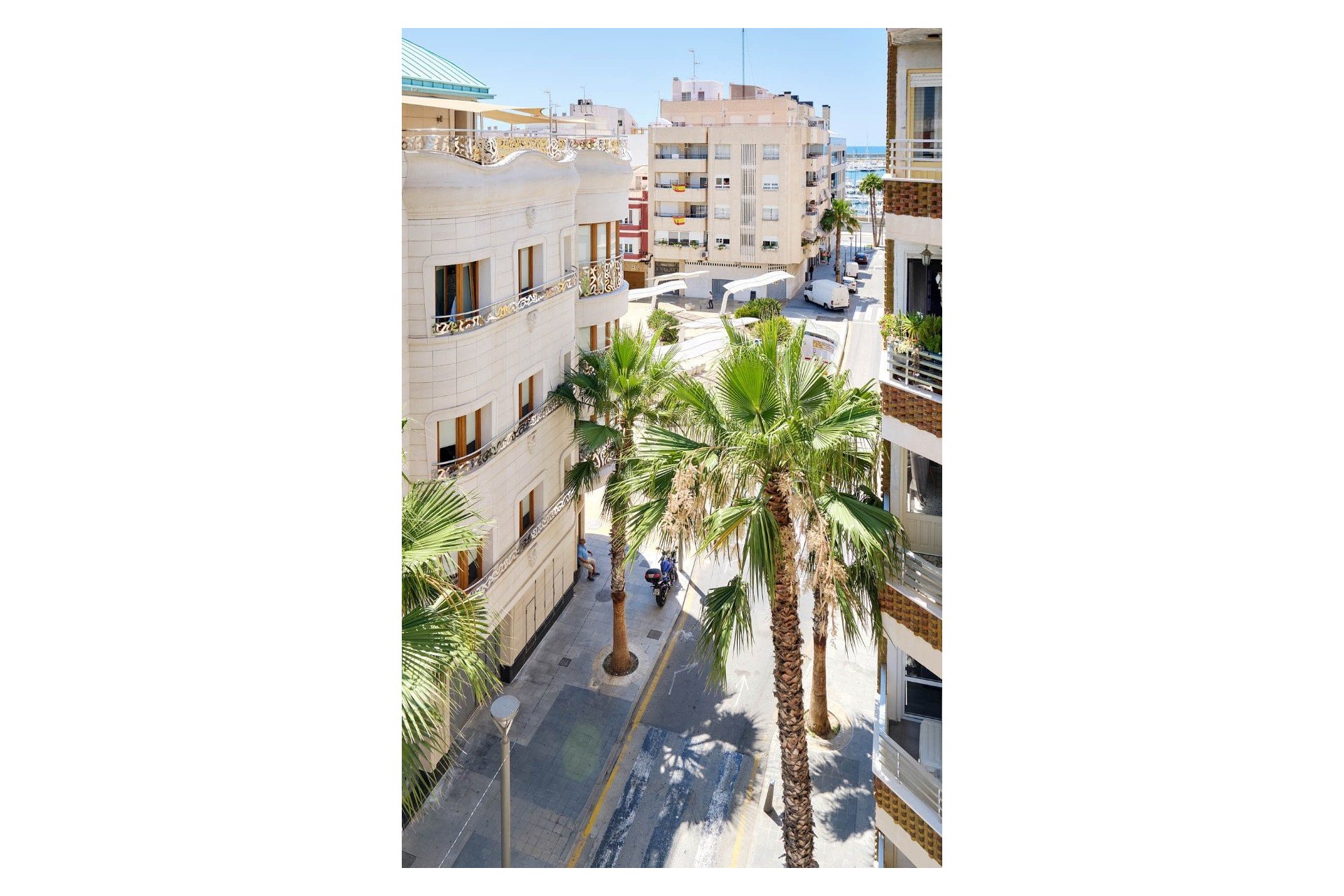 Reventa - Apartment -
Torrevieja - Center