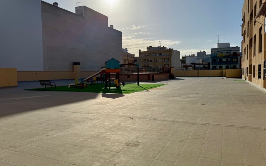 Reventa - Apartment -
Torrevieja - Center