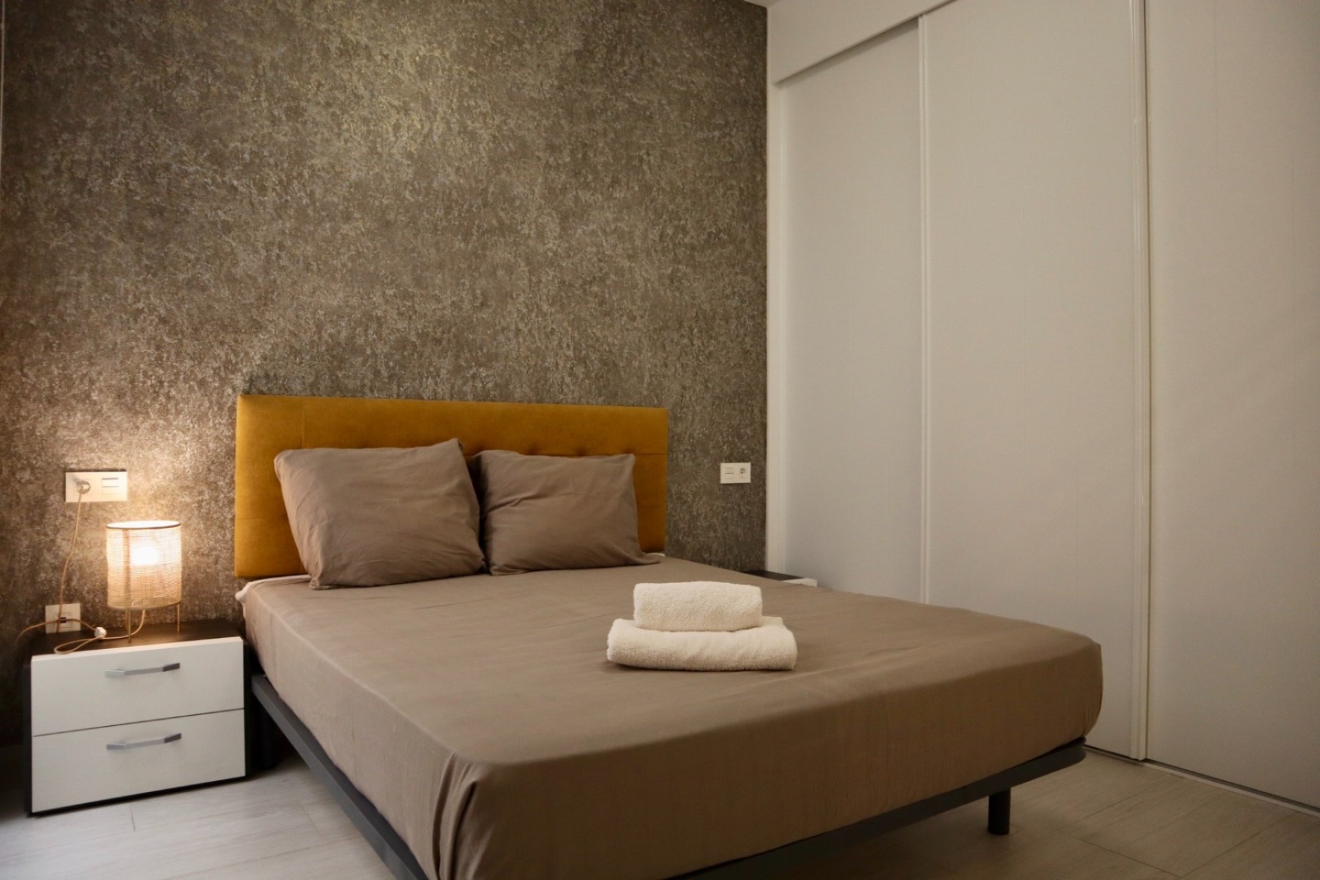 Reventa - Apartment -
Torrevieja - Center