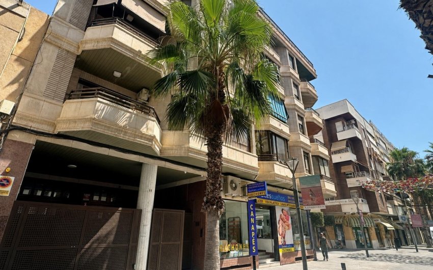 Reventa - Apartment -
Torrevieja - Centro