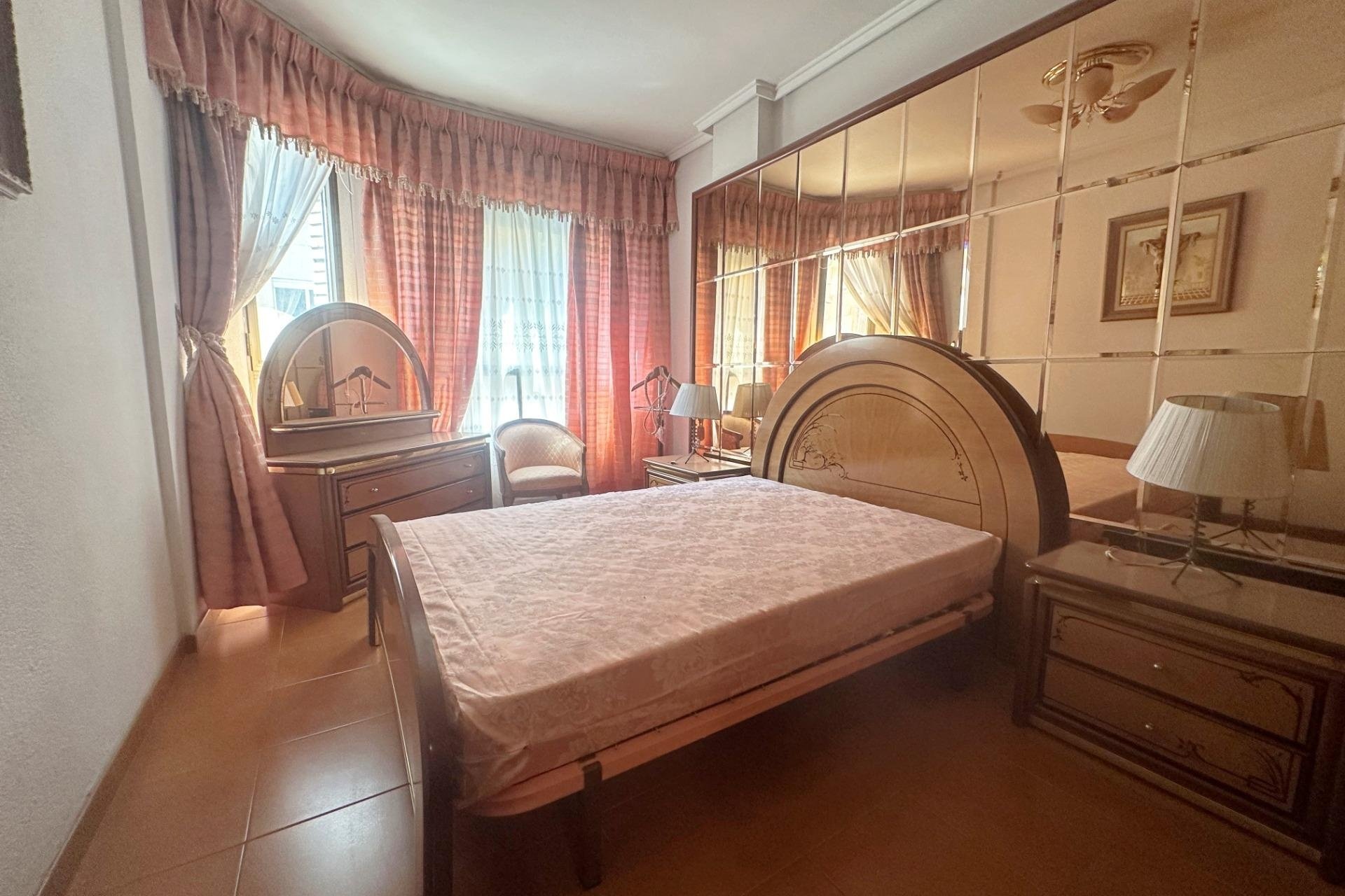 Reventa - Apartment -
Torrevieja - Centro