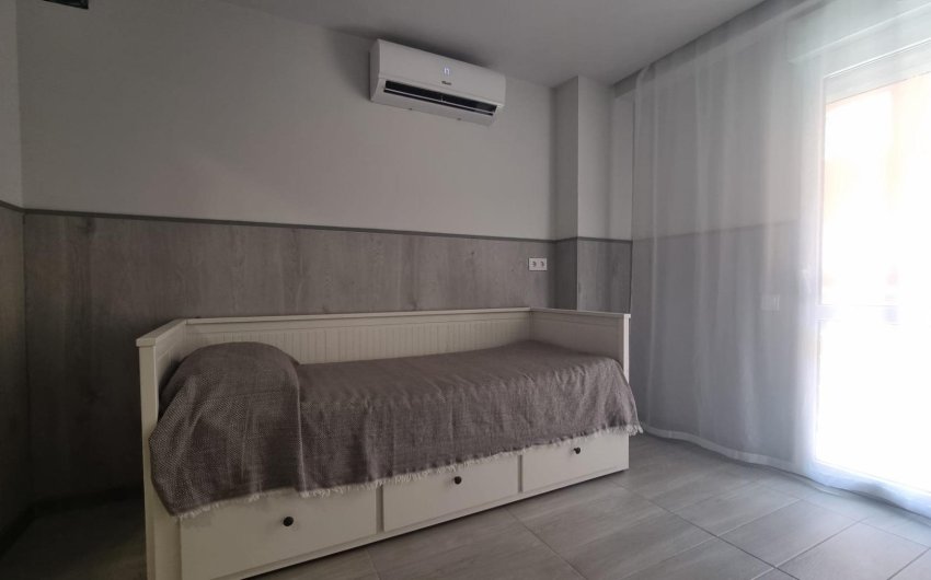 Reventa - Apartment -
Torrevieja - Centro