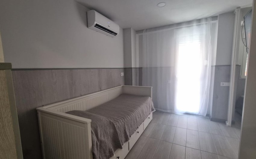 Reventa - Apartment -
Torrevieja - Centro
