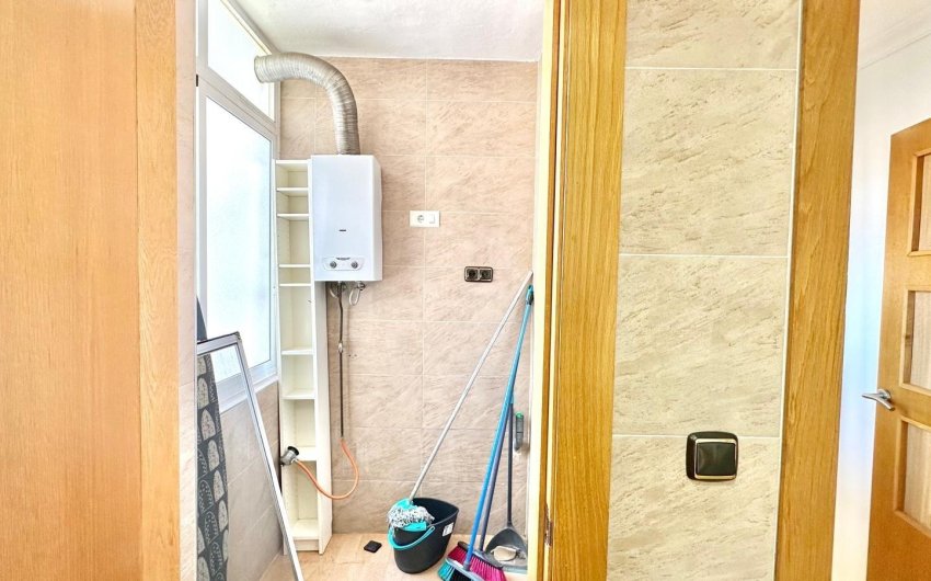 Reventa - Apartment -
Torrevieja - Centro