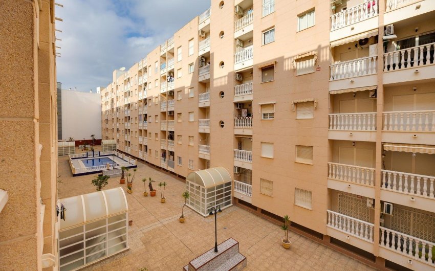 Reventa - Apartment -
Torrevieja - Centro