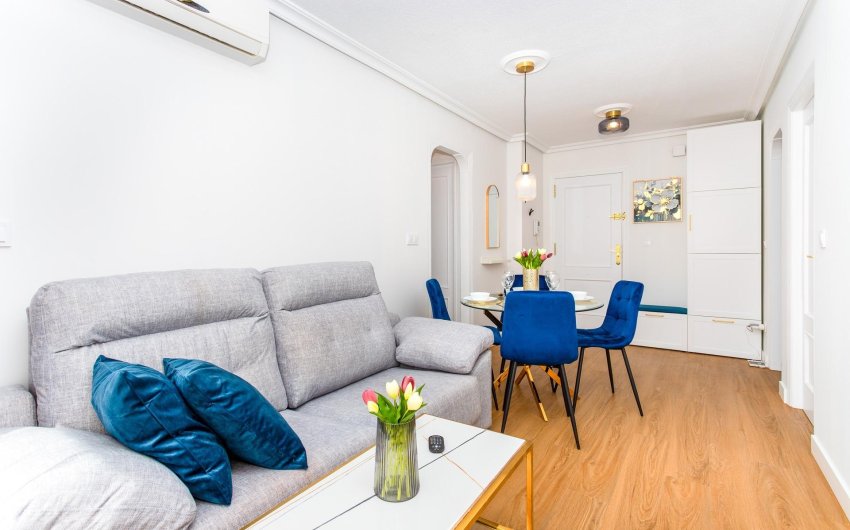 Reventa - Apartment -
Torrevieja - Centro