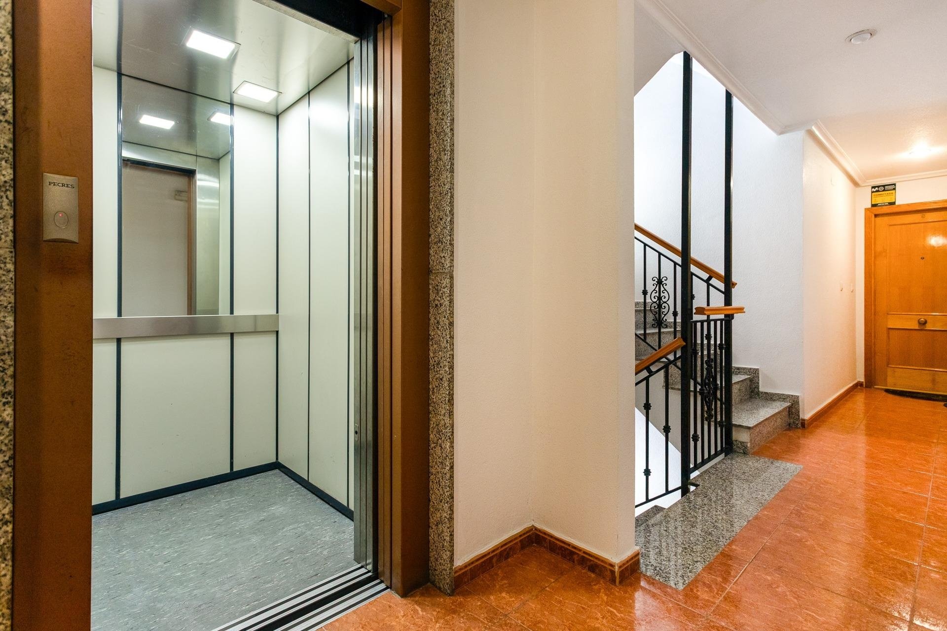 Reventa - Apartment -
Torrevieja - Centro