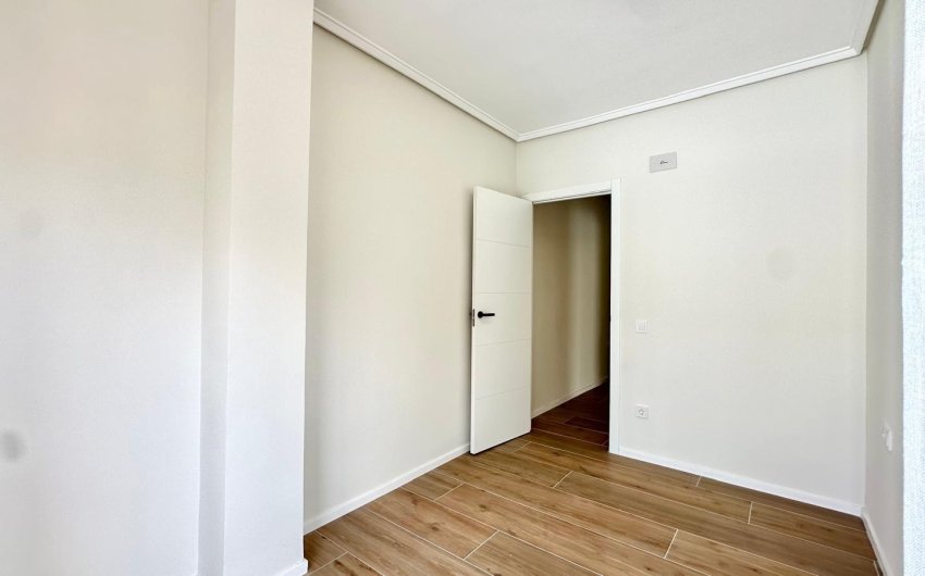 Reventa - Apartment -
Torrevieja - Centro