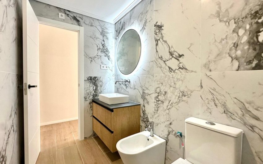 Reventa - Apartment -
Torrevieja - Centro