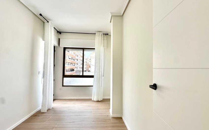 Reventa - Apartment -
Torrevieja - Centro