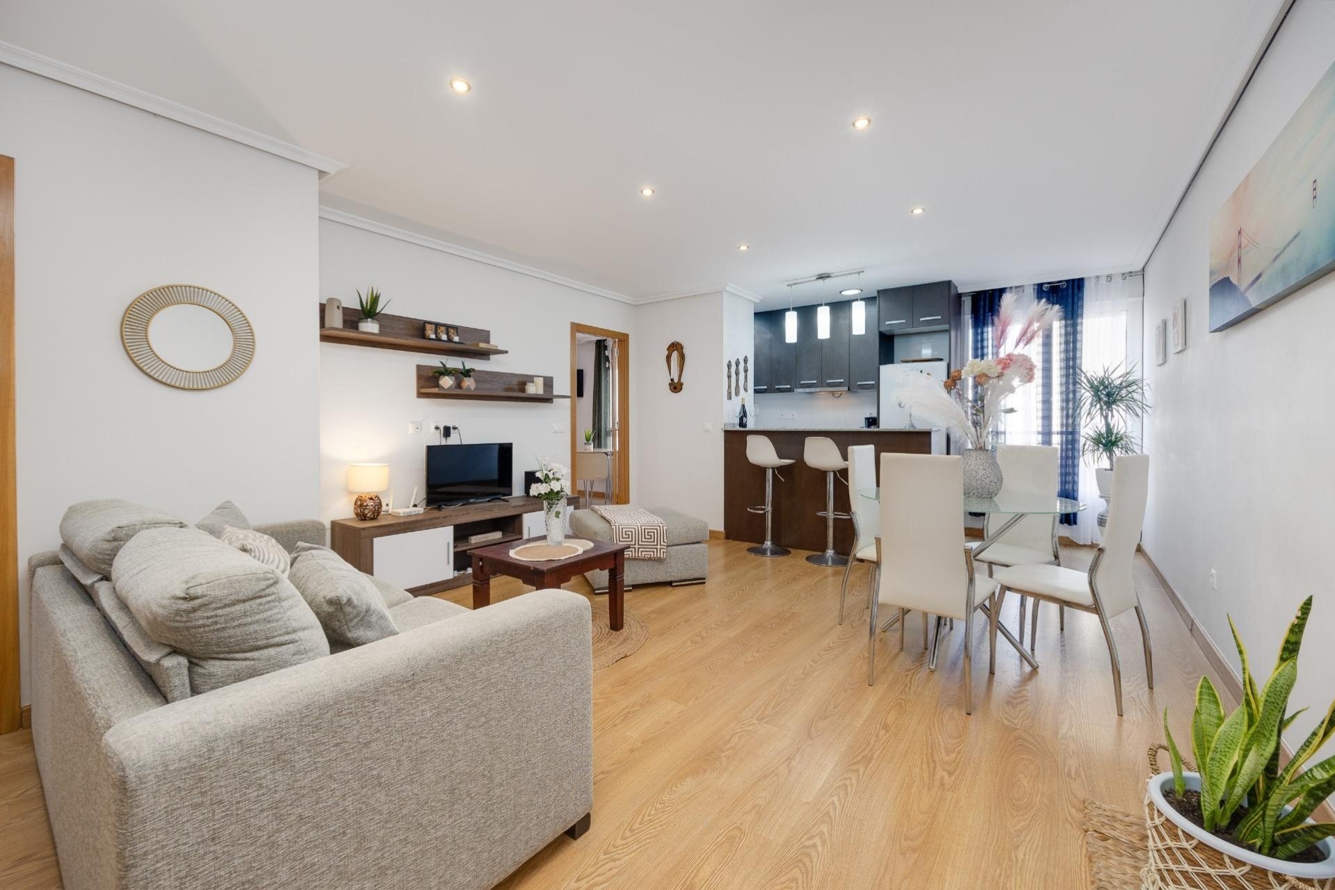 Reventa - Apartment -
Torrevieja - Centro