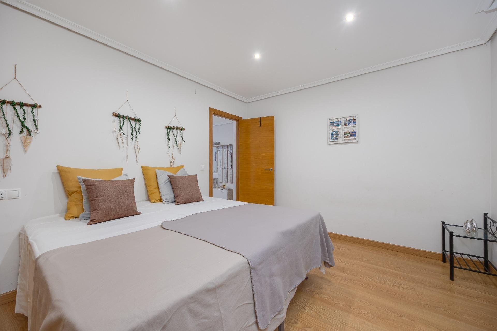 Reventa - Apartment -
Torrevieja - Centro