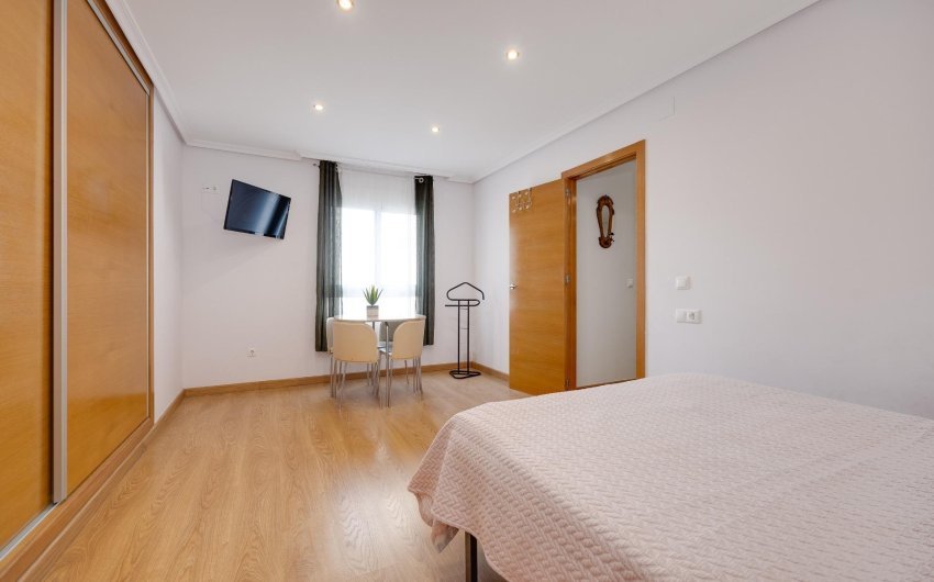 Reventa - Apartment -
Torrevieja - Centro