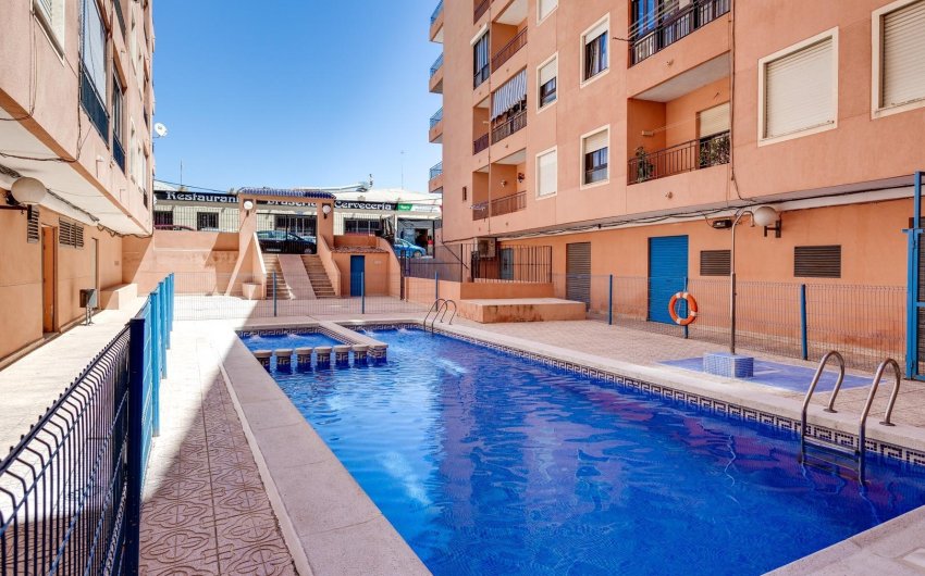 Reventa - Apartment -
Torrevieja - Centro