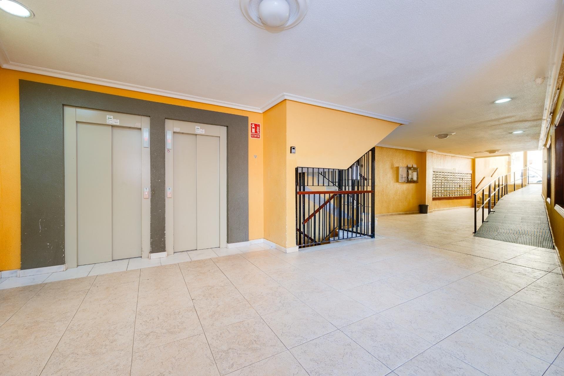 Reventa - Apartment -
Torrevieja - Centro