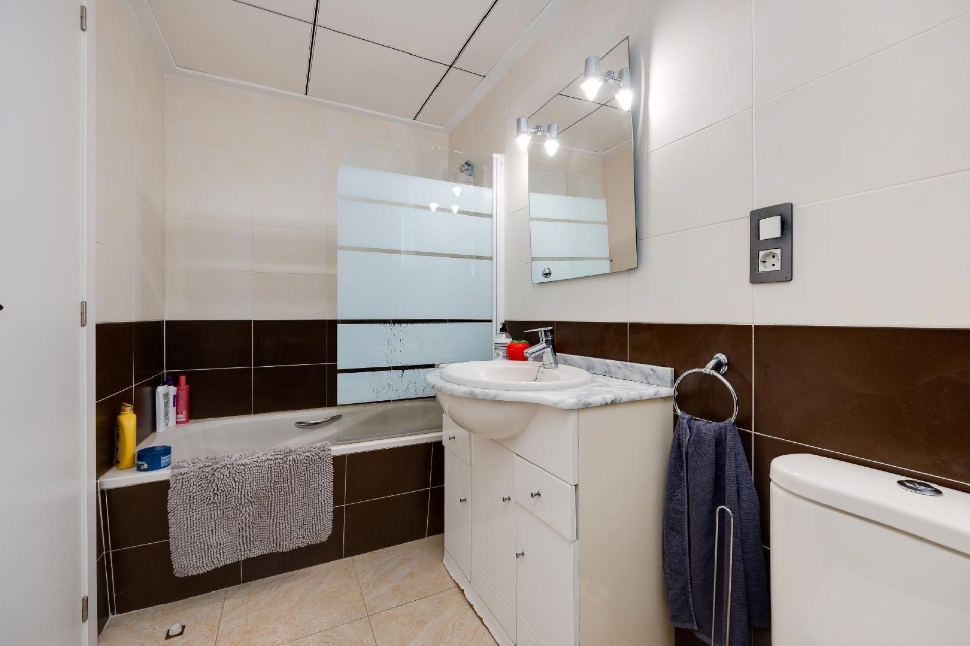 Reventa - Apartment -
Torrevieja - Centro