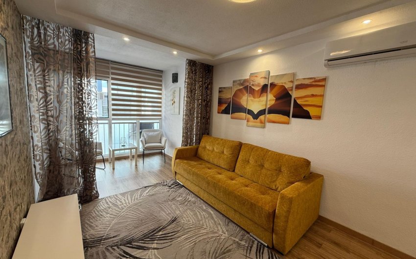 Reventa - Apartment -
Torrevieja - Centro