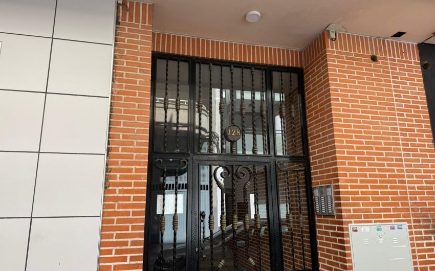 Reventa - Apartment -
Torrevieja - Centro