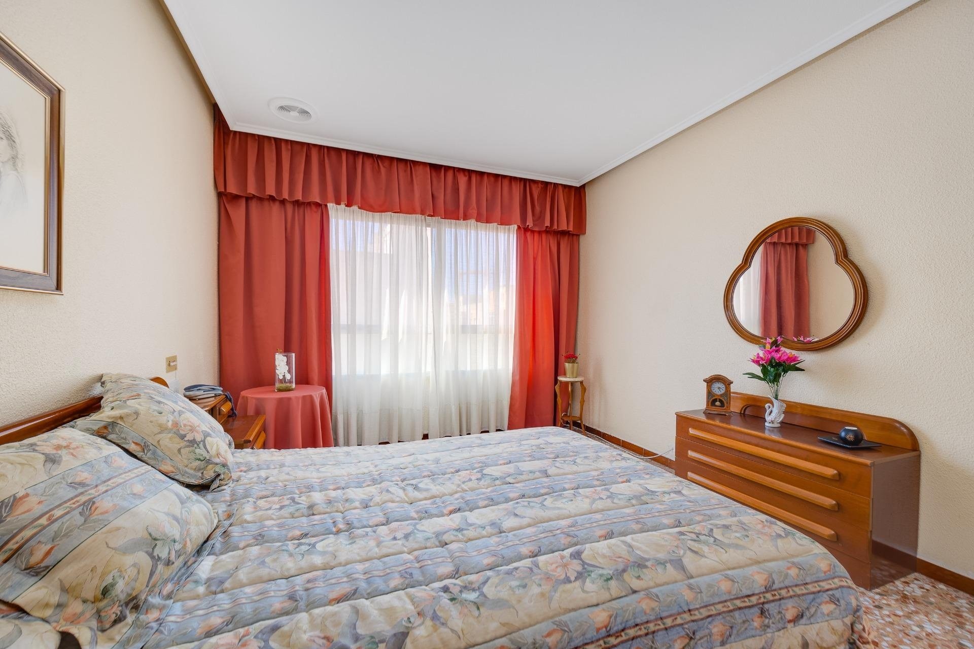 Reventa - Apartment -
Torrevieja - Centro