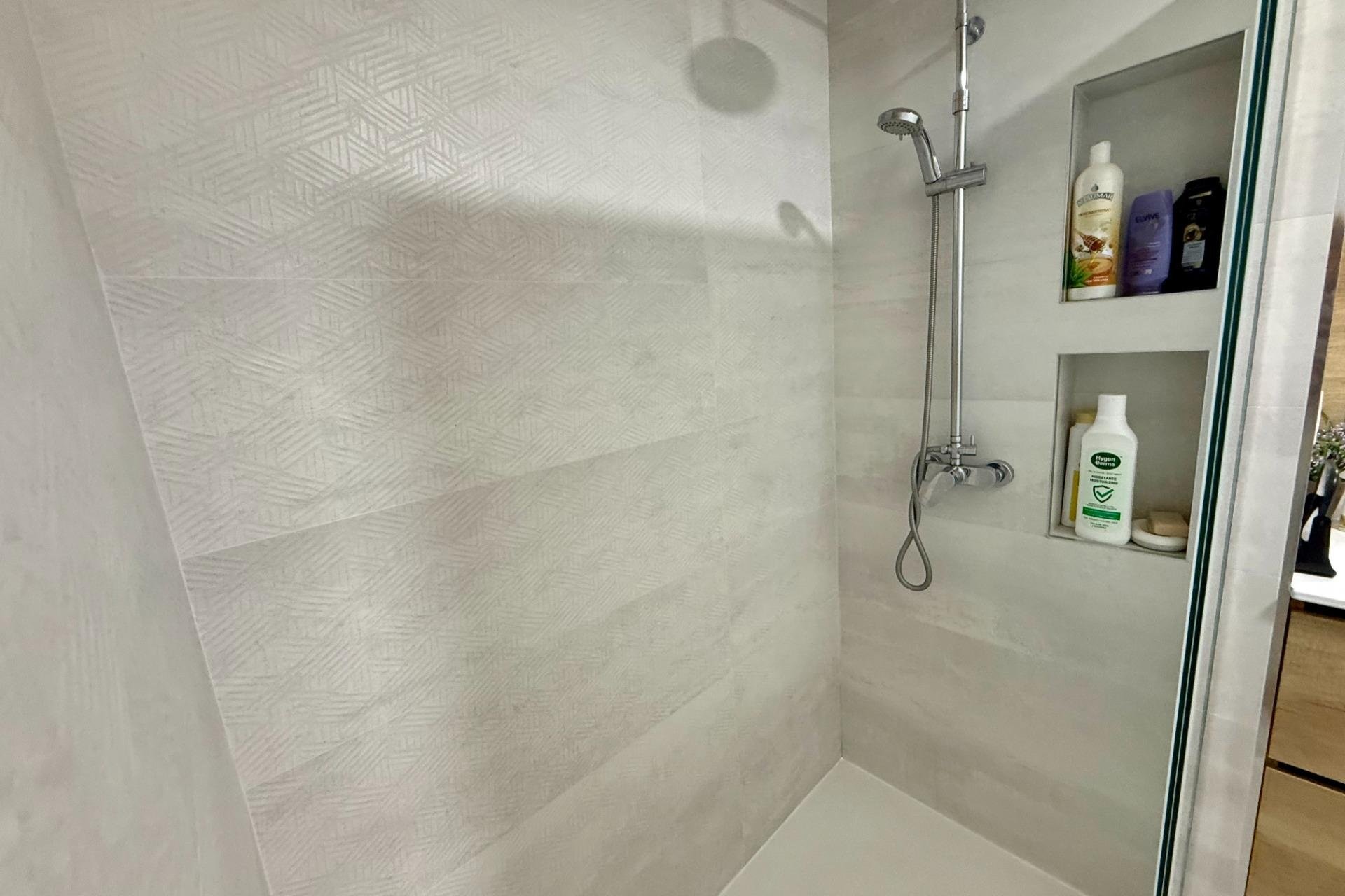 Reventa - Apartment -
Torrevieja - Centro