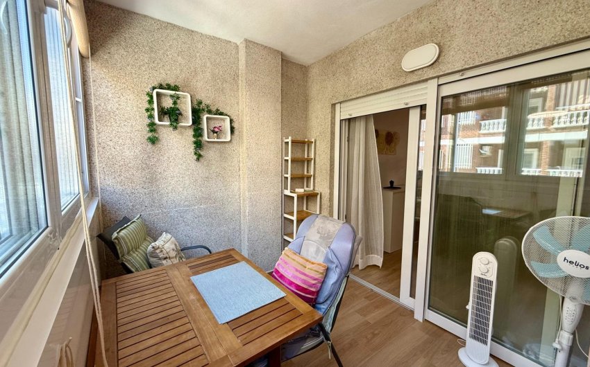Reventa - Apartment -
Torrevieja - Centro