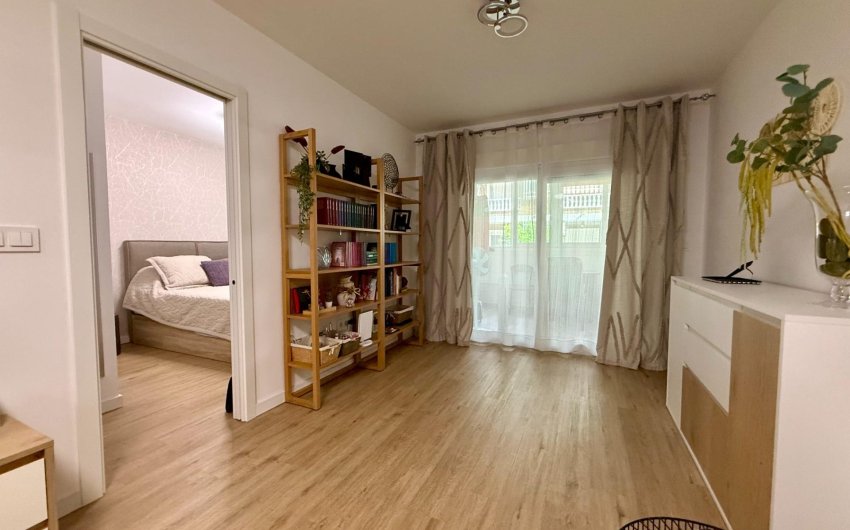 Reventa - Apartment -
Torrevieja - Centro