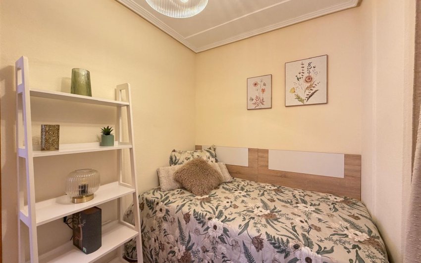 Reventa - Apartment -
Torrevieja - Centro
