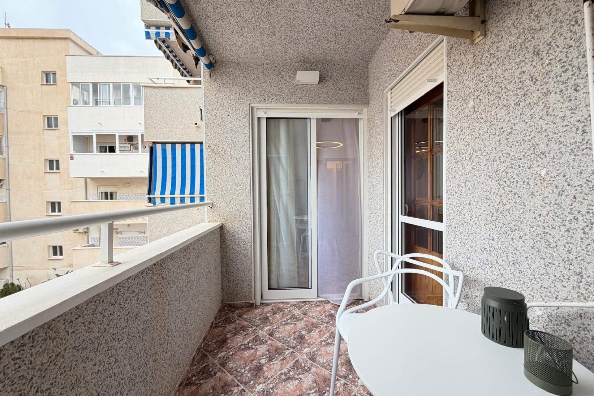 Reventa - Apartment -
Torrevieja - Centro