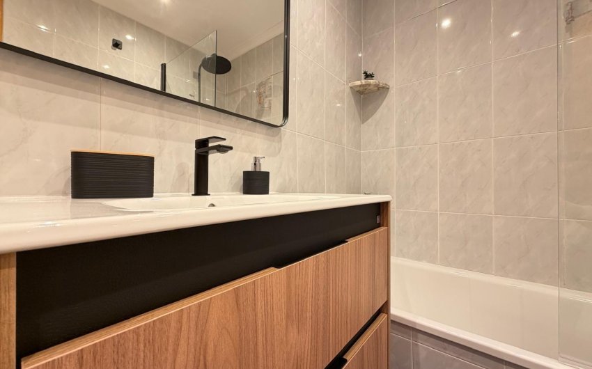 Reventa - Apartment -
Torrevieja - Centro
