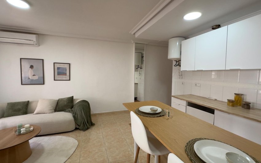 Reventa - Apartment -
Torrevieja - Centro