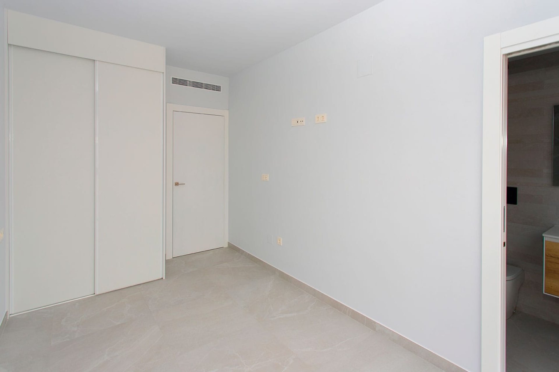Reventa - Apartment -
Torrevieja - Costa Blanca