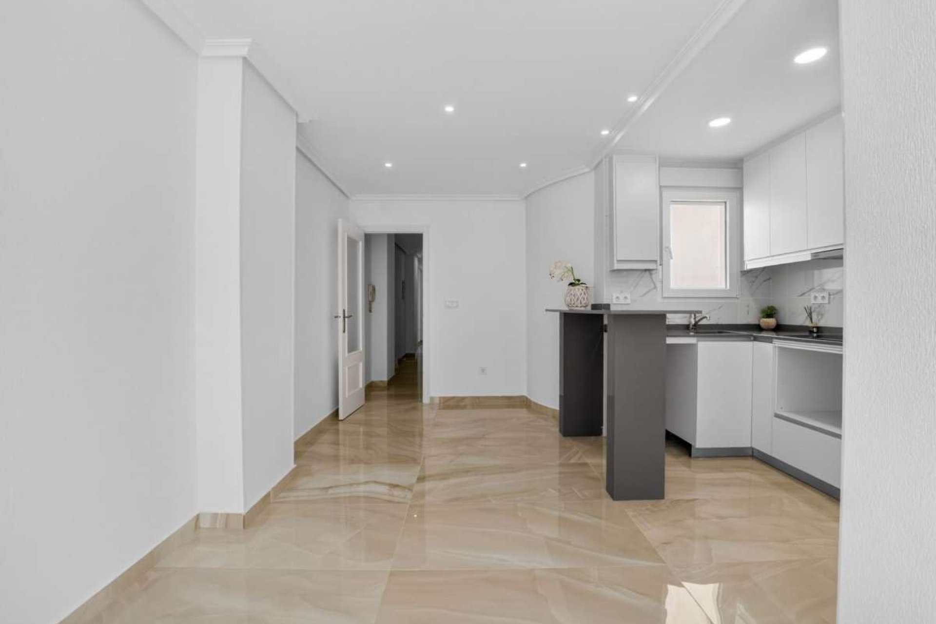 Reventa - Apartment -
Torrevieja - Costa Blanca