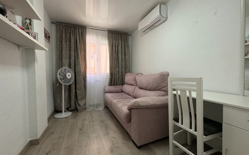 Reventa - Apartment -
Torrevieja - Costa Blanca