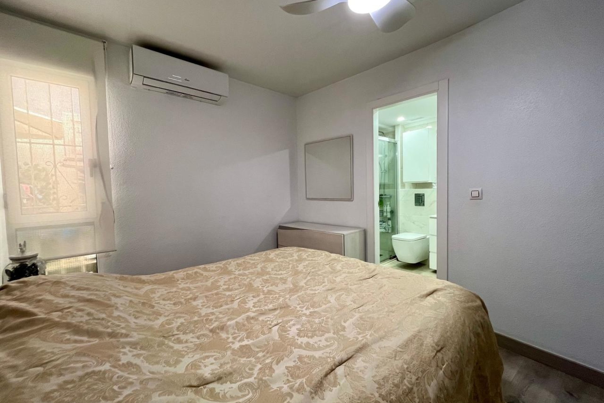 Reventa - Apartment -
Torrevieja - Costa Blanca