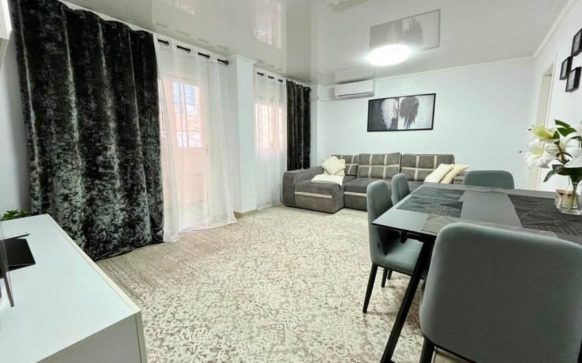 Reventa - Apartment -
Torrevieja - Costa Blanca