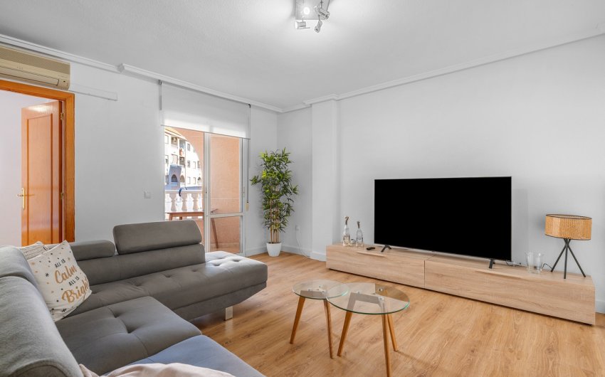 Reventa - Apartment -
Torrevieja - Costa Blanca