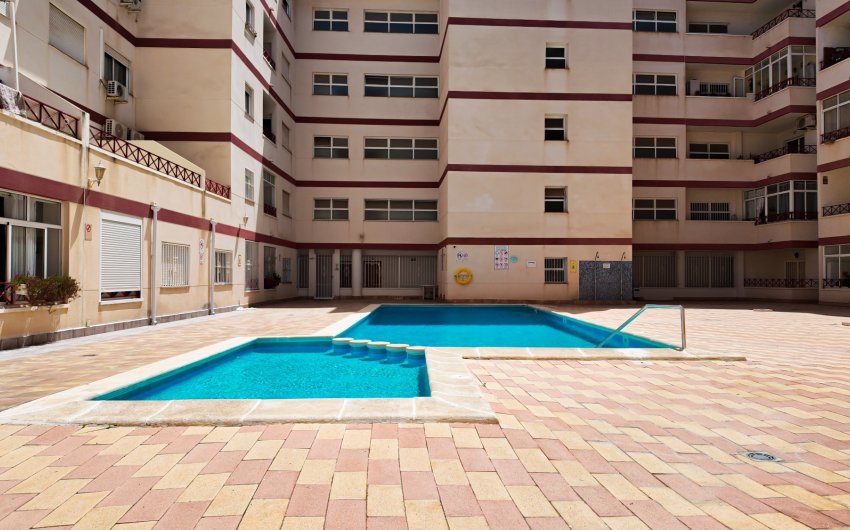Reventa - Apartment -
Torrevieja - Costa Blanca